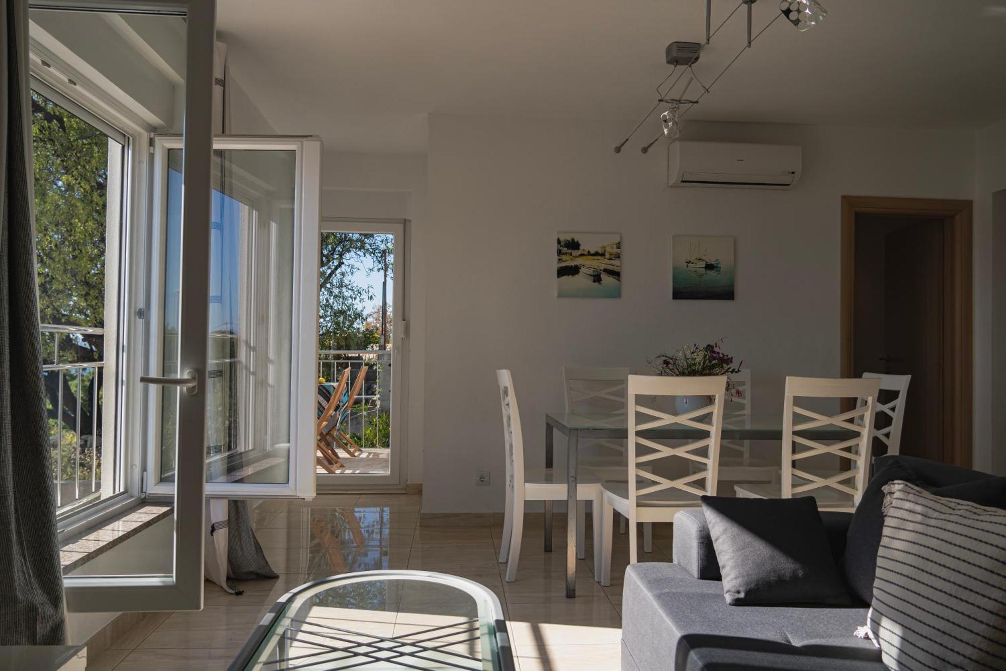 Apartments Sara & Nina Omis Luaran gambar