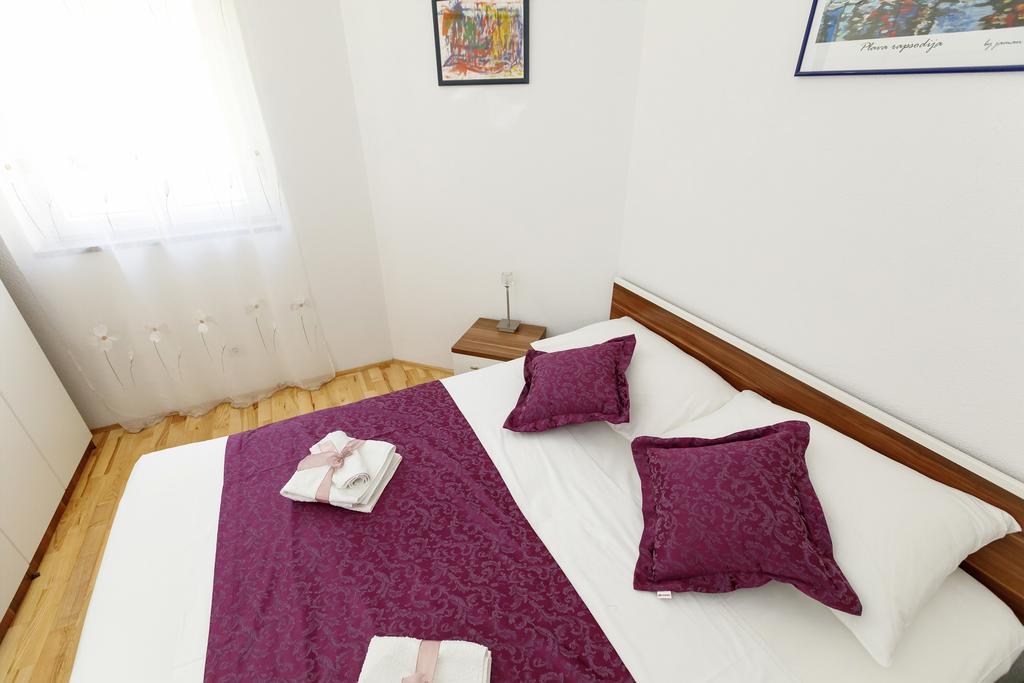 Apartments Sara & Nina Omis Luaran gambar