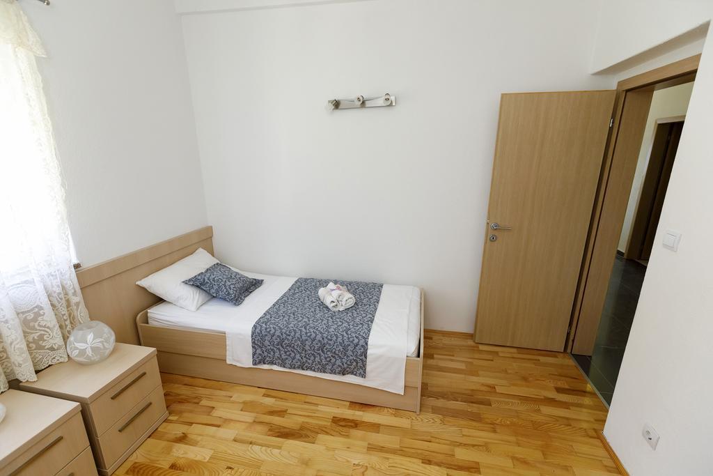Apartments Sara & Nina Omis Luaran gambar